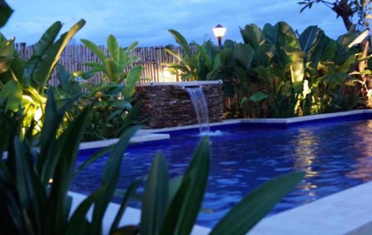 Pondok Jempiring Kuta  Bagian luar foto