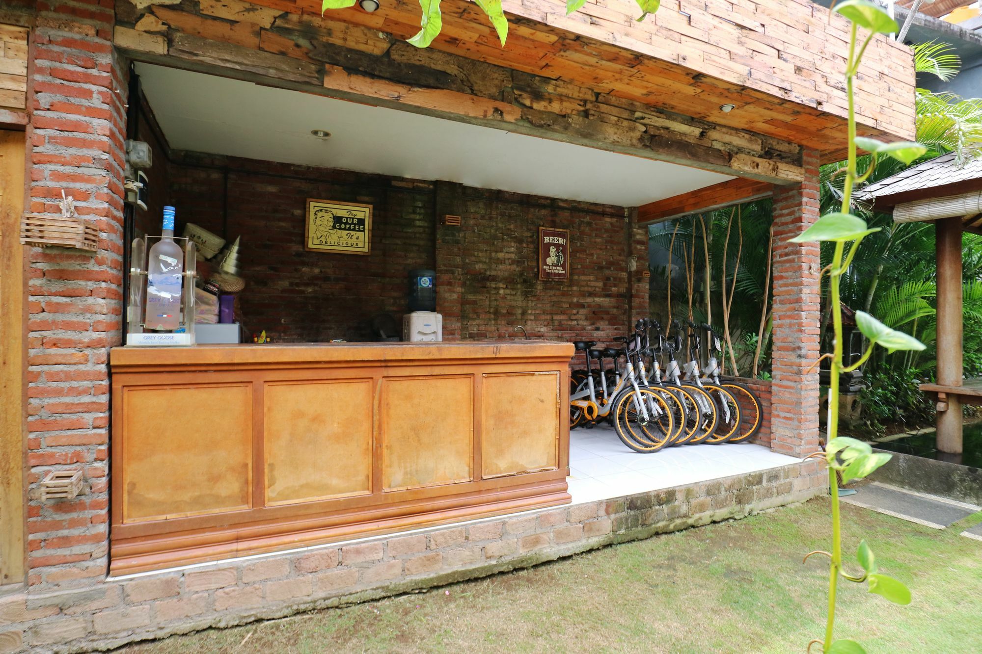 Pondok Jempiring Kuta  Bagian luar foto